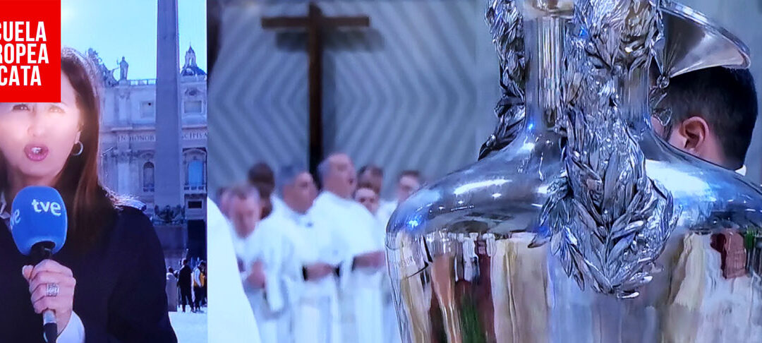 Imagen de la retransmisión en directo de la Bendición de los Santos Óleos por parte del Papa Francisco el Jueves Santo de 2023