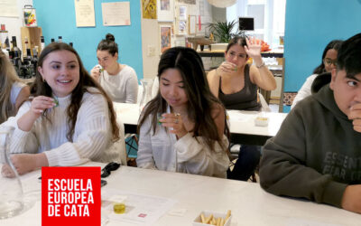 Universitarios de EEUU catan Aceites de Oliva de España