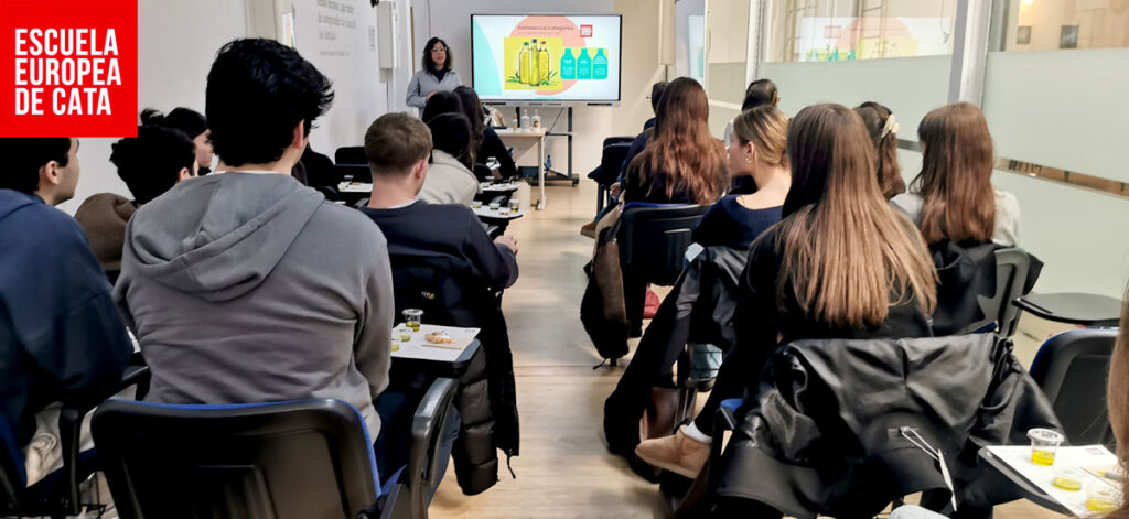 Evento-estudiantes-EEUU_ESCUELAEUROPEADECATA_3